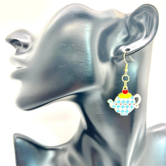 Tea Pot Earrings - Alice In Wonderland - Disney Inspired - Tea Kettle Earrings - Picture 7 of 8